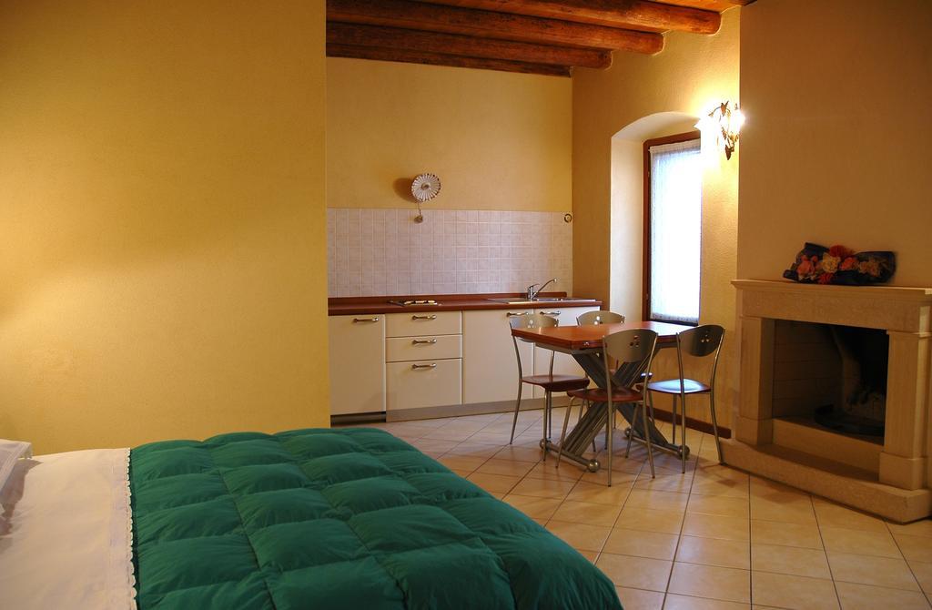 Agriturismo Le Mura Del Gherlo Villa Valeggio sul Mincio Eksteriør bilde
