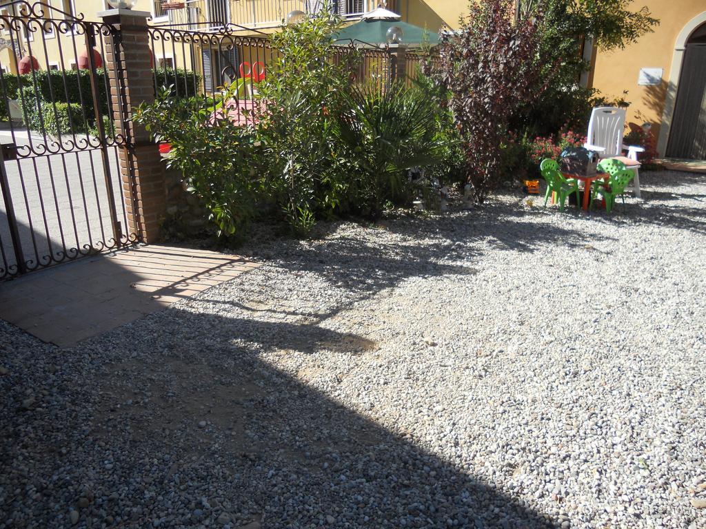 Agriturismo Le Mura Del Gherlo Villa Valeggio sul Mincio Eksteriør bilde
